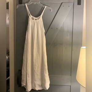 Women’s Bellambia Italian linen halter dress in bright white. Size S.